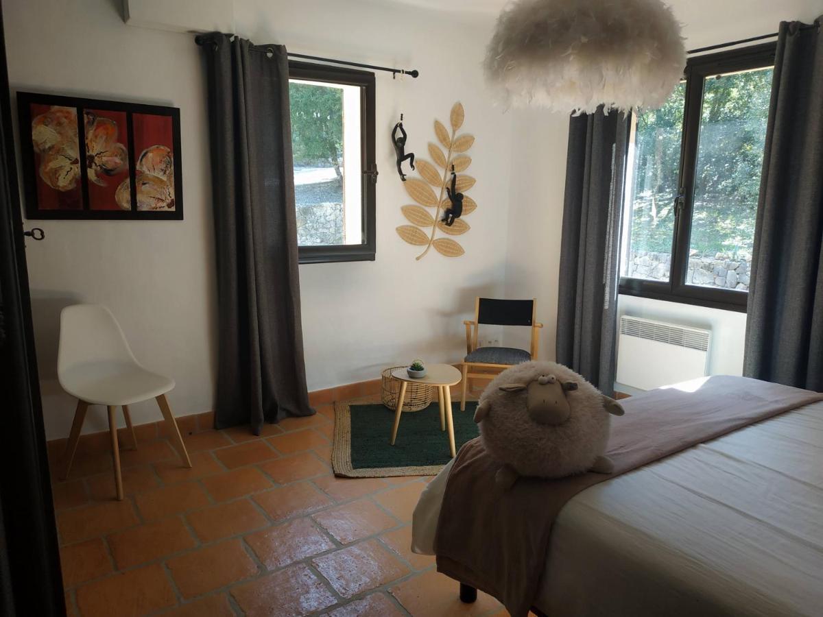 Villa Bleucassis Taradeau ภายนอก รูปภาพ
