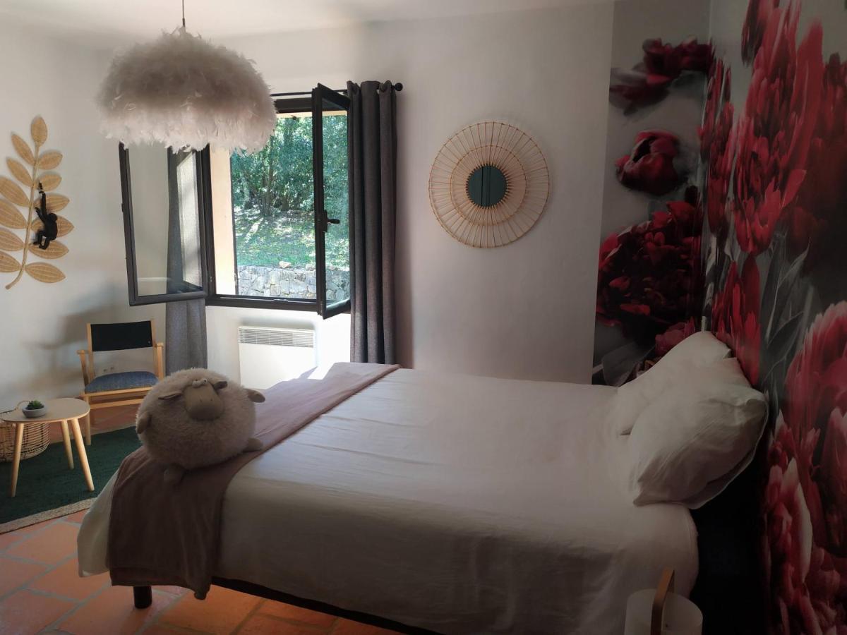 Villa Bleucassis Taradeau ภายนอก รูปภาพ