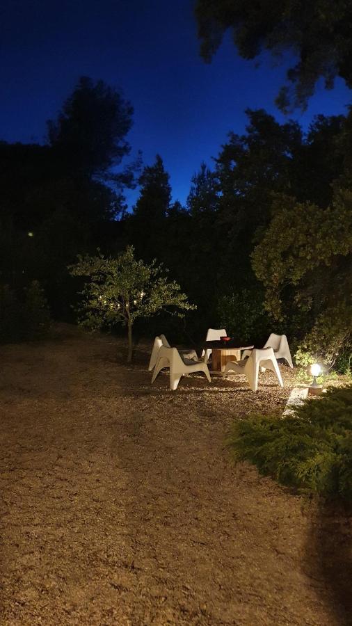 Villa Bleucassis Taradeau ภายนอก รูปภาพ